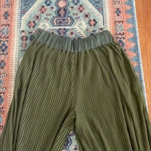 Anthropologie Delano wide leg pleated pant